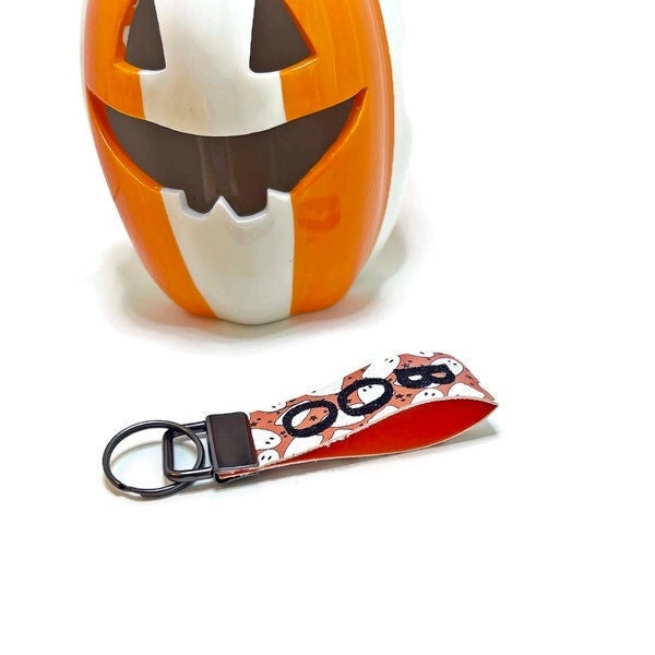 Halloween Ghost "Boo" Mini Wristlet Keychain | Halloween Keychain | Hanging Keychain